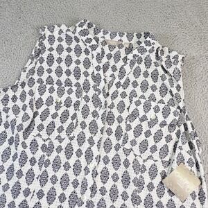 Coral Bay Shirt Womens 3X White Geometric Sleeveless Button Front Border Print